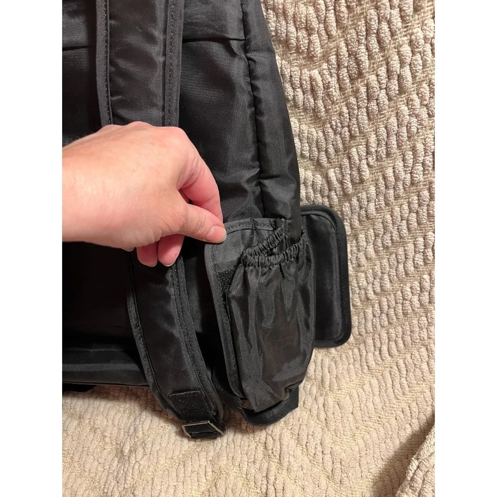 Lug Hatchback 3.0 Backpack Travel Bag Purse in Black with RFID - Unisex EUC - Picture 6 of 9